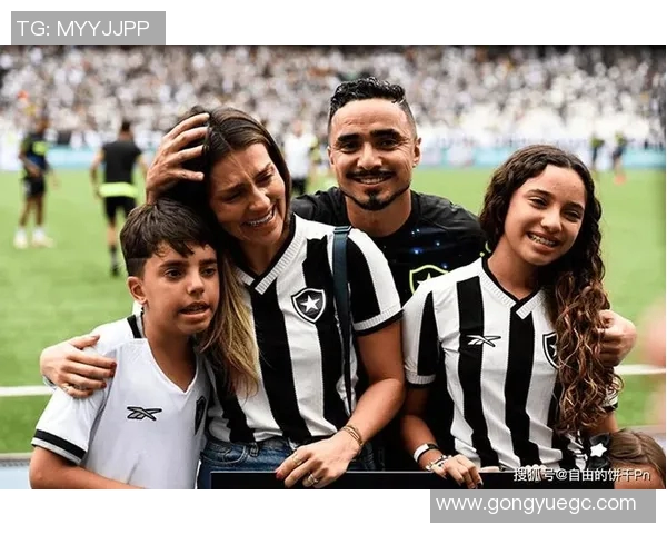 足球巨星告别赛场回顾 他们的辉煌与遗憾交织的传奇瞬间